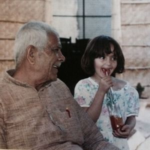 Meet your Posher, Mira